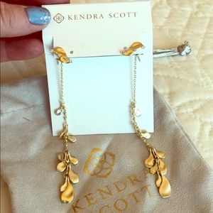 Kendra Scott gold town drop earrings